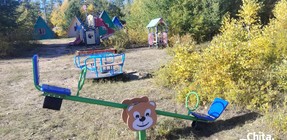Детская площадка (сентябрь 2025).