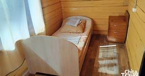 Дом №7 (5 мест) - 5 односпальных кроватей, стол, стулья, холодильник, эл. чайник (август 2024).