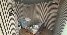 Комната на 1-м этаже - двуспальная кровать в стиле "Лофт", тумба (апрель 2026).