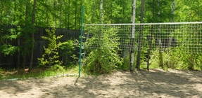 Волейбольная площадка (июнь 2022).