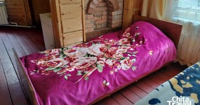 Новый дом №6 - 1 этаж. Две двуспальные и одна односпальная кровать, кресло (май 2025).
