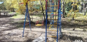 Детская площадка (сентябрь 2025).
