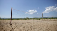 Волейбольная площадка на пляже.
