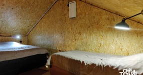 Спальные места - вариант домика с двуспальной, одной односпальной кроватью и раскладным диваном (октябрь 2023).