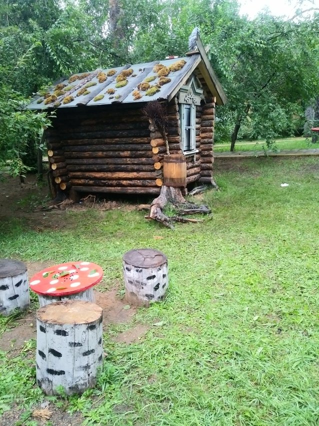 В шахматном парке теперь живет Баба Яга