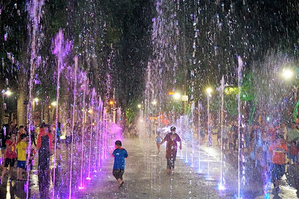 Музыкальный фонтан появился во Вьетнаме 