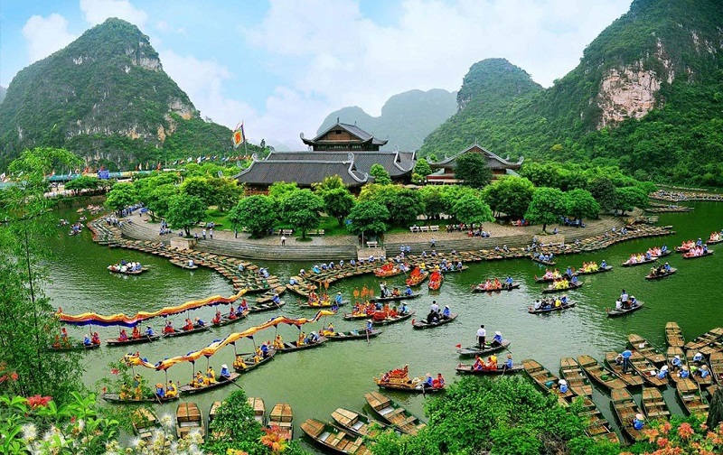 Во Вьетнаме обсуждают увеличение срока безвизового пребывания для туристов с 15 до 45 дней.