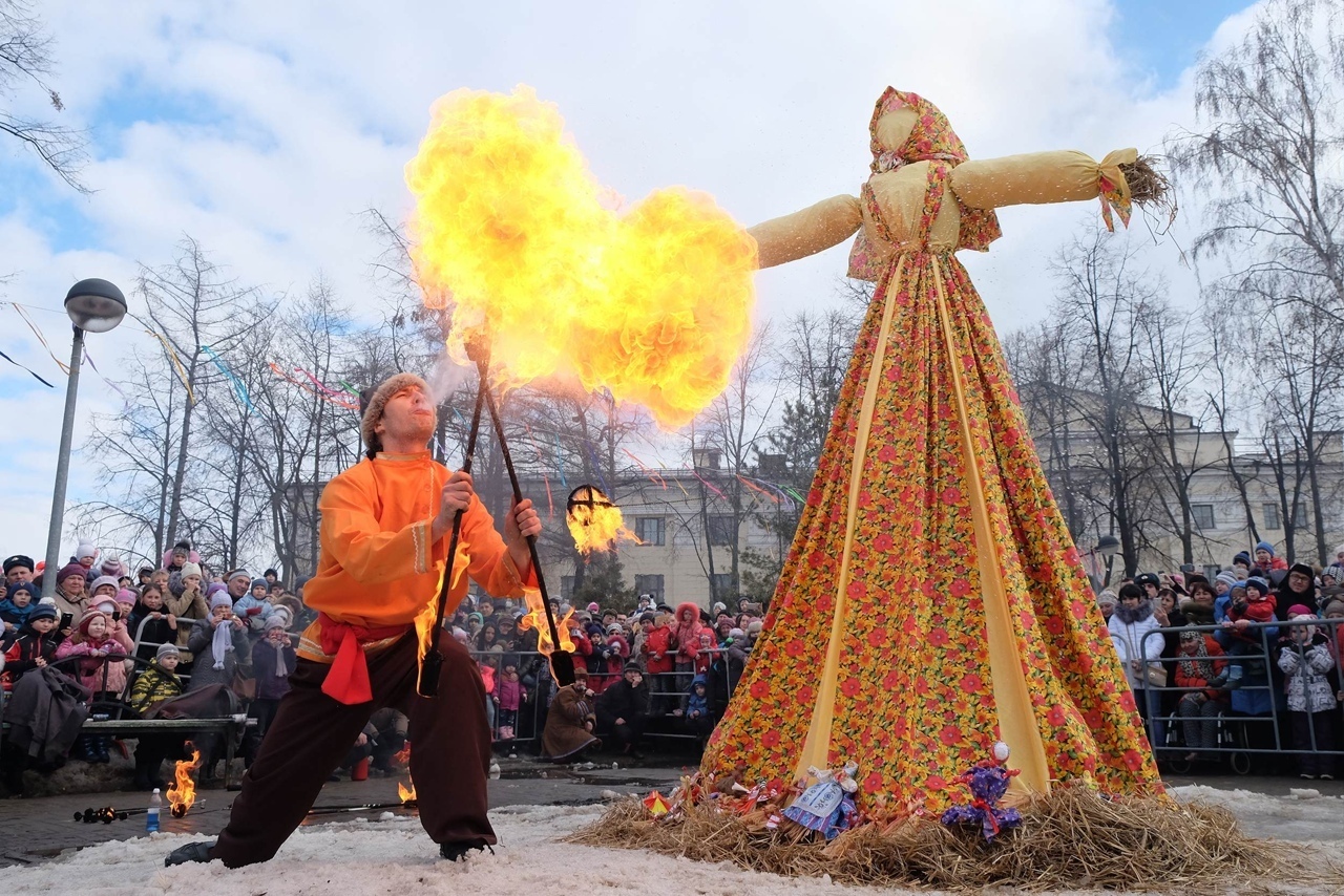 празднование масленицы в москве