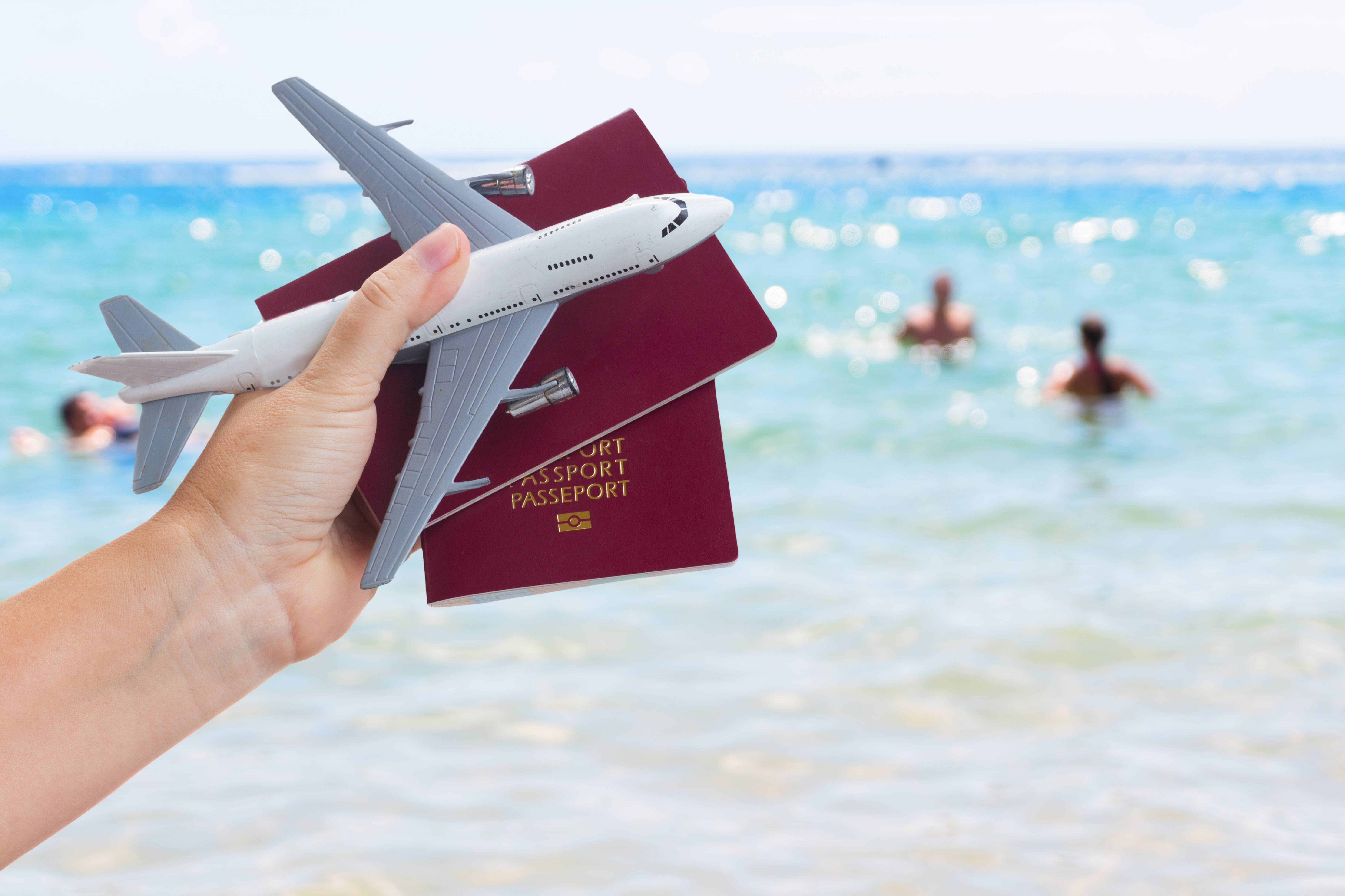 Туристические путевки. Отпуск самолет. Путешествие на самолете. Туристический самолет. Билет на море.