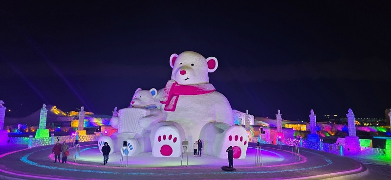 Визы для туристов из Китая отменили в России.